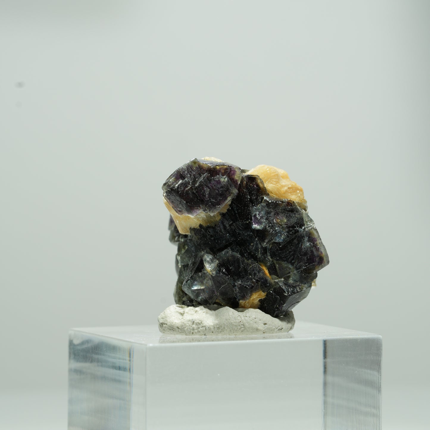 Bunte Phantom Fluorit Würfel, Muskovit Stufe Erongo, Namibia 12*11*9mm #13569