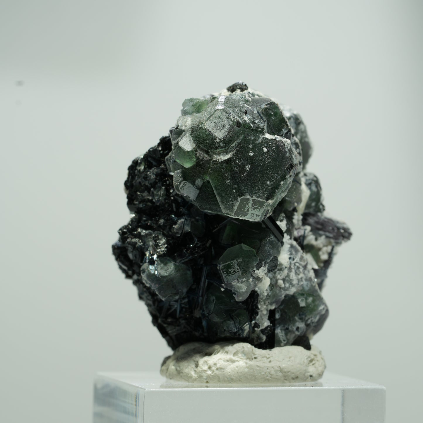 Phantom Fluorit hexagonal, Schörl Turmalin, Muskovit Erongo, Namibia 18*15*14mm #13571