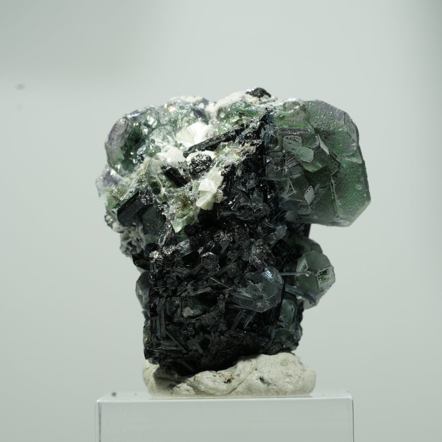 Phantom Fluorit hexagonal, Schörl Turmalin, Muskovit Erongo, Namibia 18*15*14mm #13571