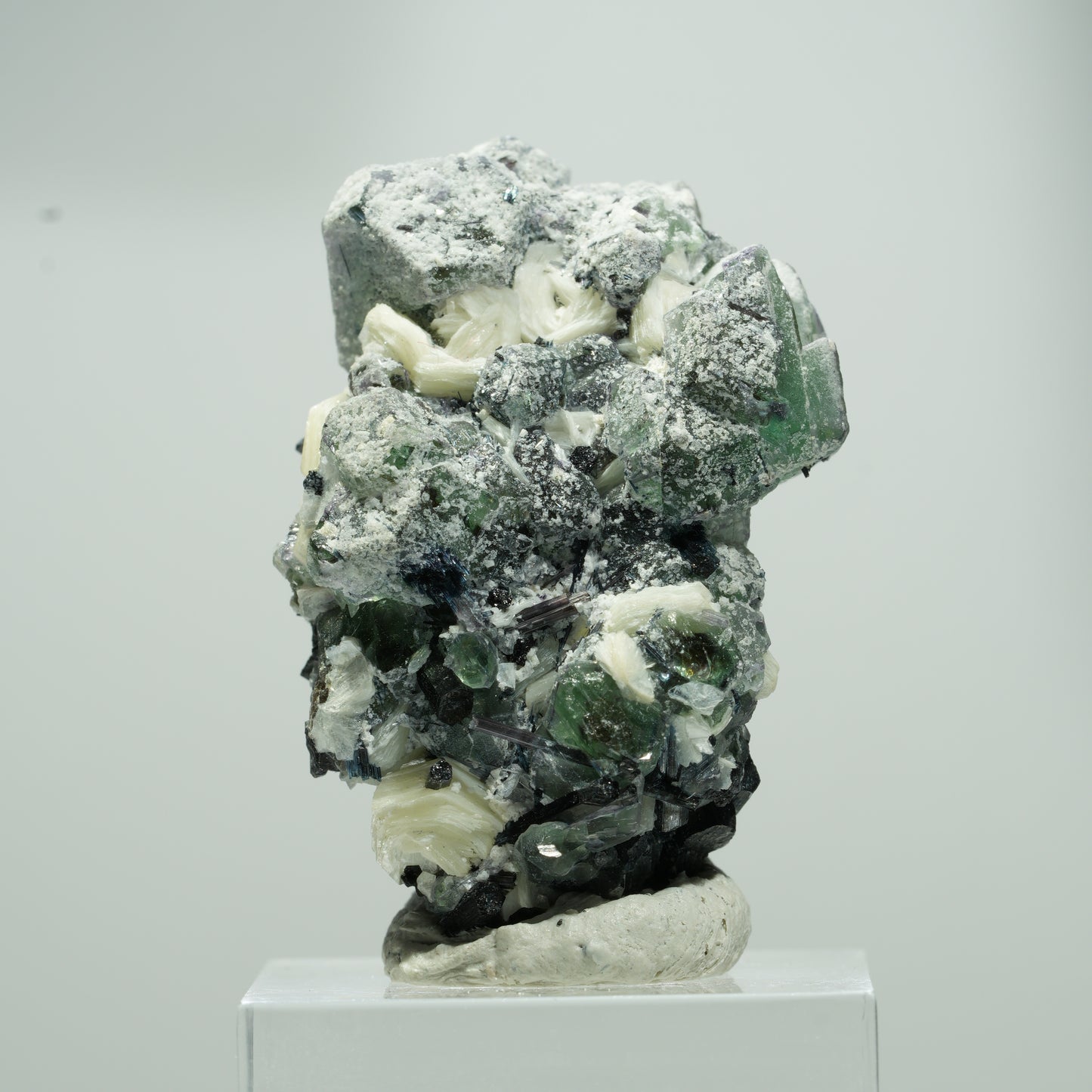 Phantom Fluorit Würfel, Schörl Turmalin, Muskovit Erongo, Namibia 20*14*10mm #13574