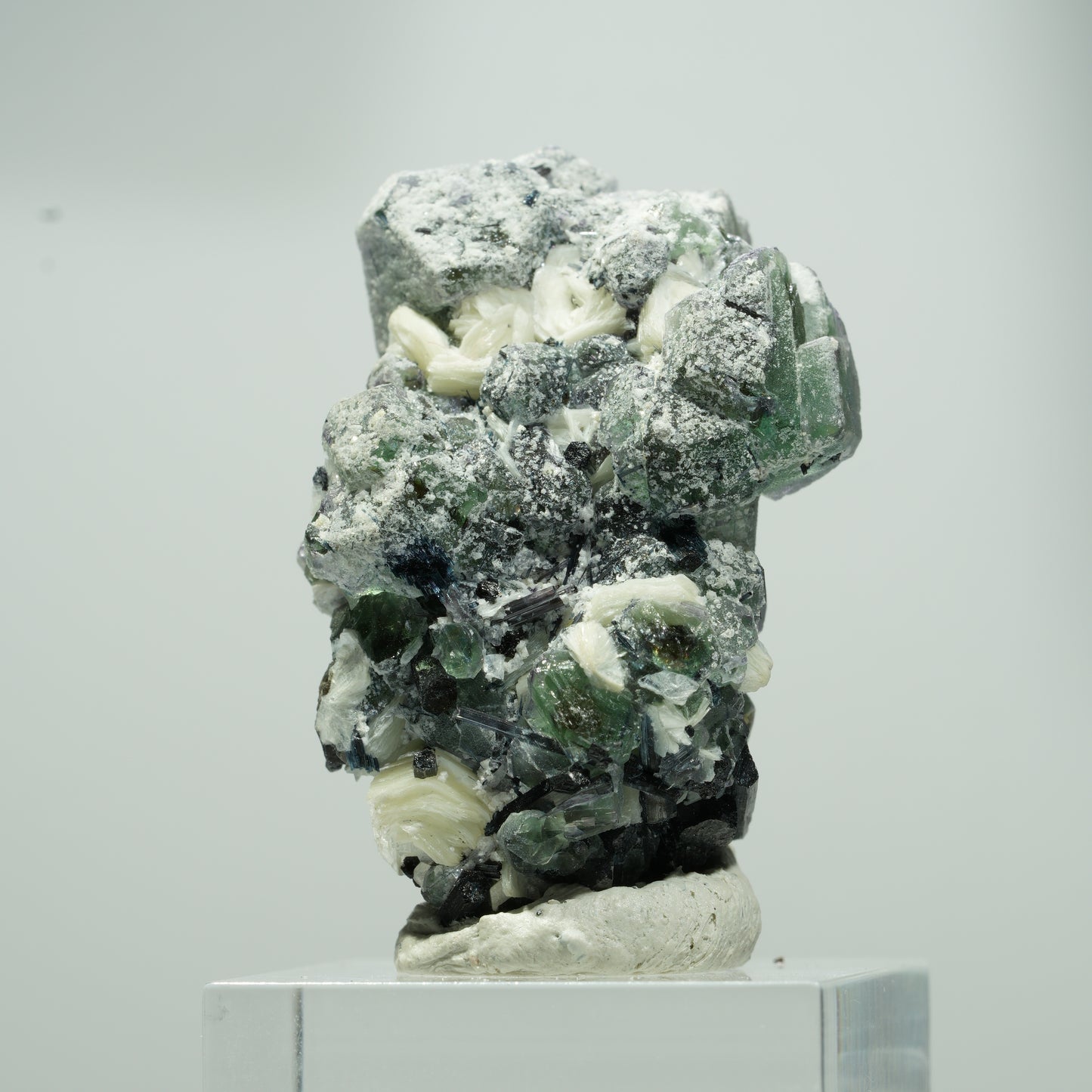 Phantom Fluorit Würfel, Schörl Turmalin, Muskovit Erongo, Namibia 20*14*10mm #13574