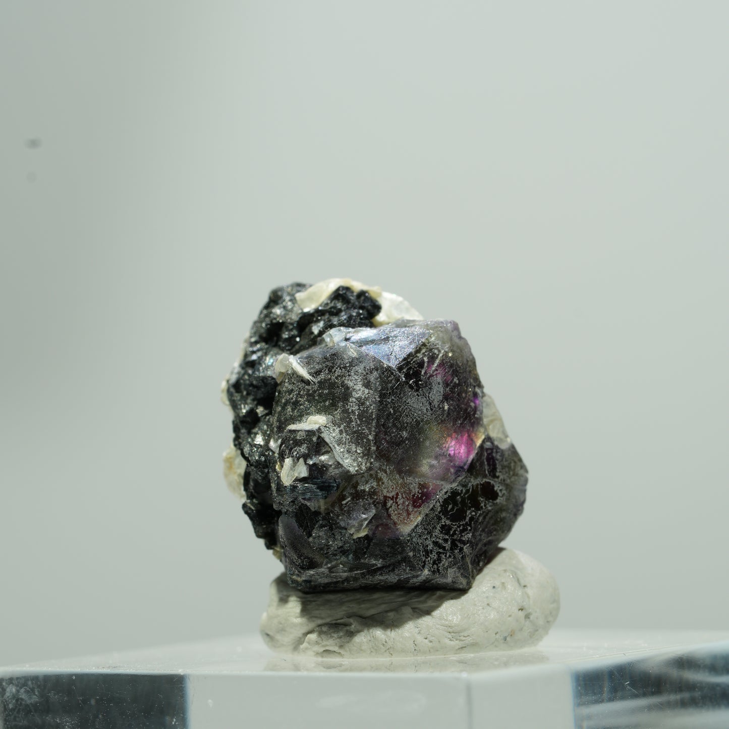 Bunte Phantom Fluorit Würfel, Schörl Turmalin, Muskovit Erongo, Namibia 9*8*7mm #13576