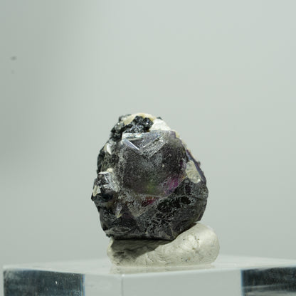 Bunte Phantom Fluorit Würfel, Schörl Turmalin, Muskovit Erongo, Namibia 9*8*7mm #13576