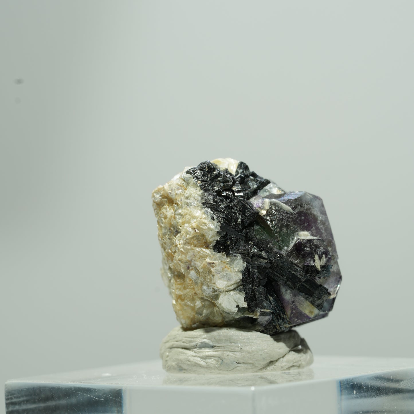 Bunte Phantom Fluorit Würfel, Schörl Turmalin, Muskovit Erongo, Namibia 9*8*7mm #13576
