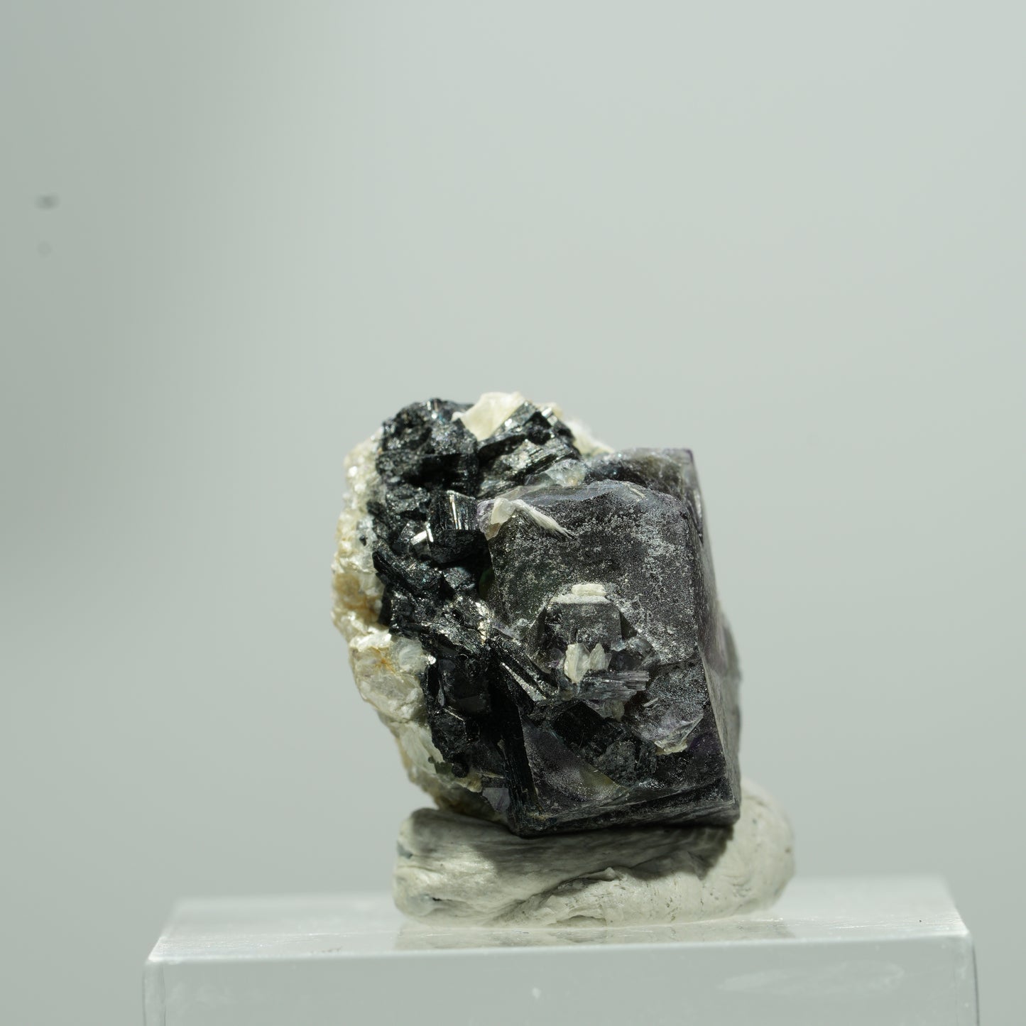 Bunte Phantom Fluorit Würfel, Schörl Turmalin, Muskovit Erongo, Namibia 9*8*7mm #13576