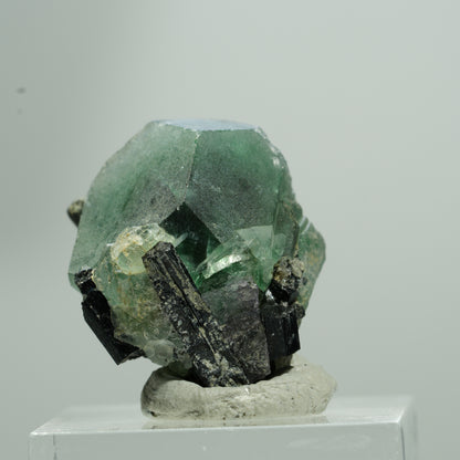 Phantom Fluorit hexagonal, Schörl Turmalin Stufe Erongo, Namibia 13*12*9mm #13577