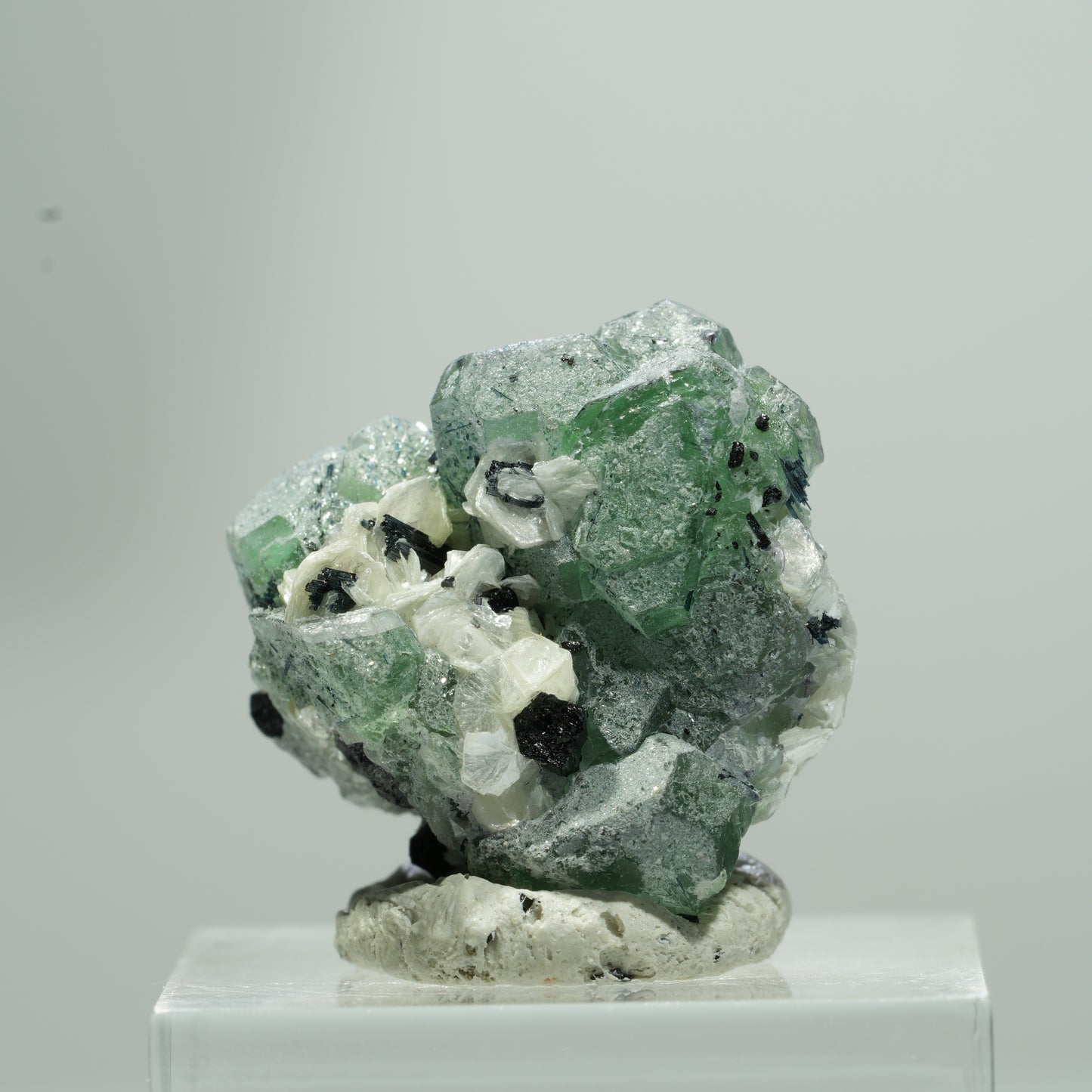 Phantom Fluorit Würfel, Schörl Turmalin, Muskovit Erongo, Namibia 12*12*8mm #13578