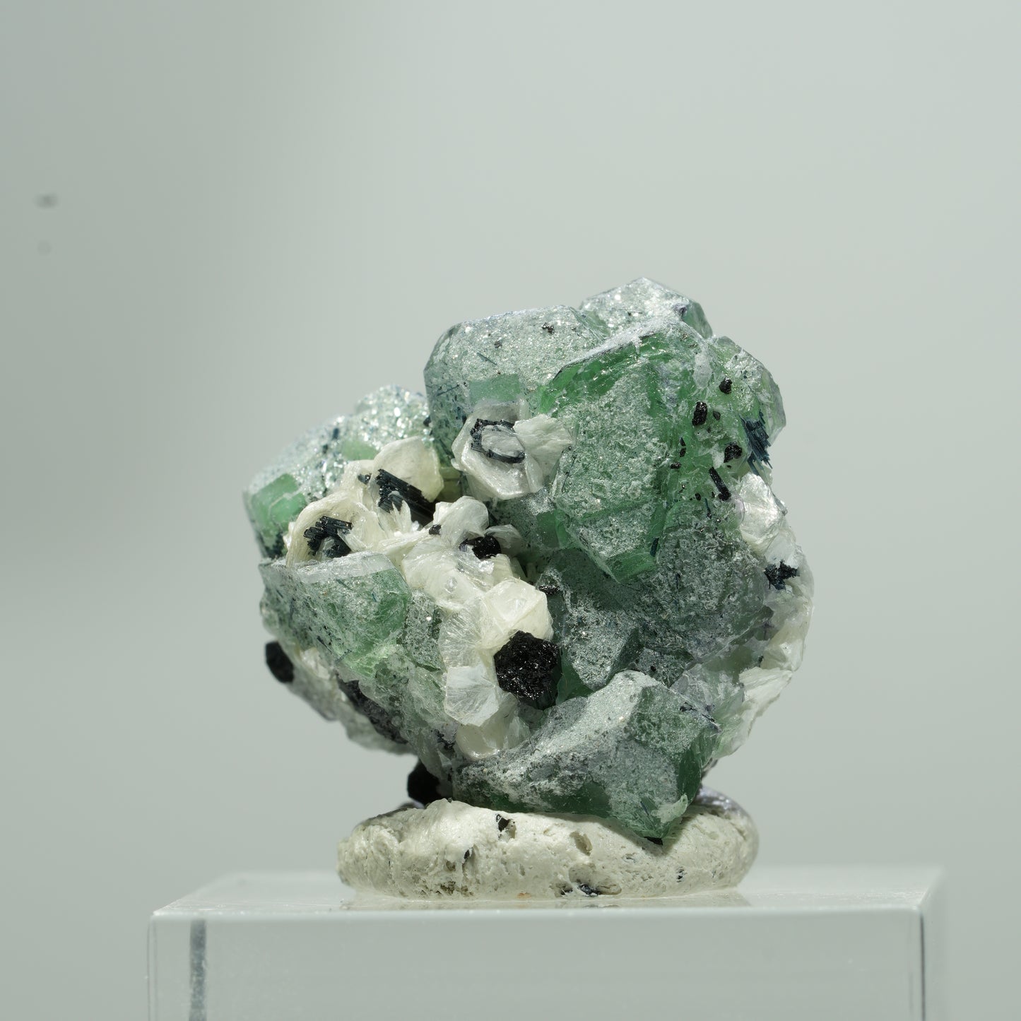 Phantom Fluorit Würfel, Schörl Turmalin, Muskovit Erongo, Namibia 12*12*8mm #13578