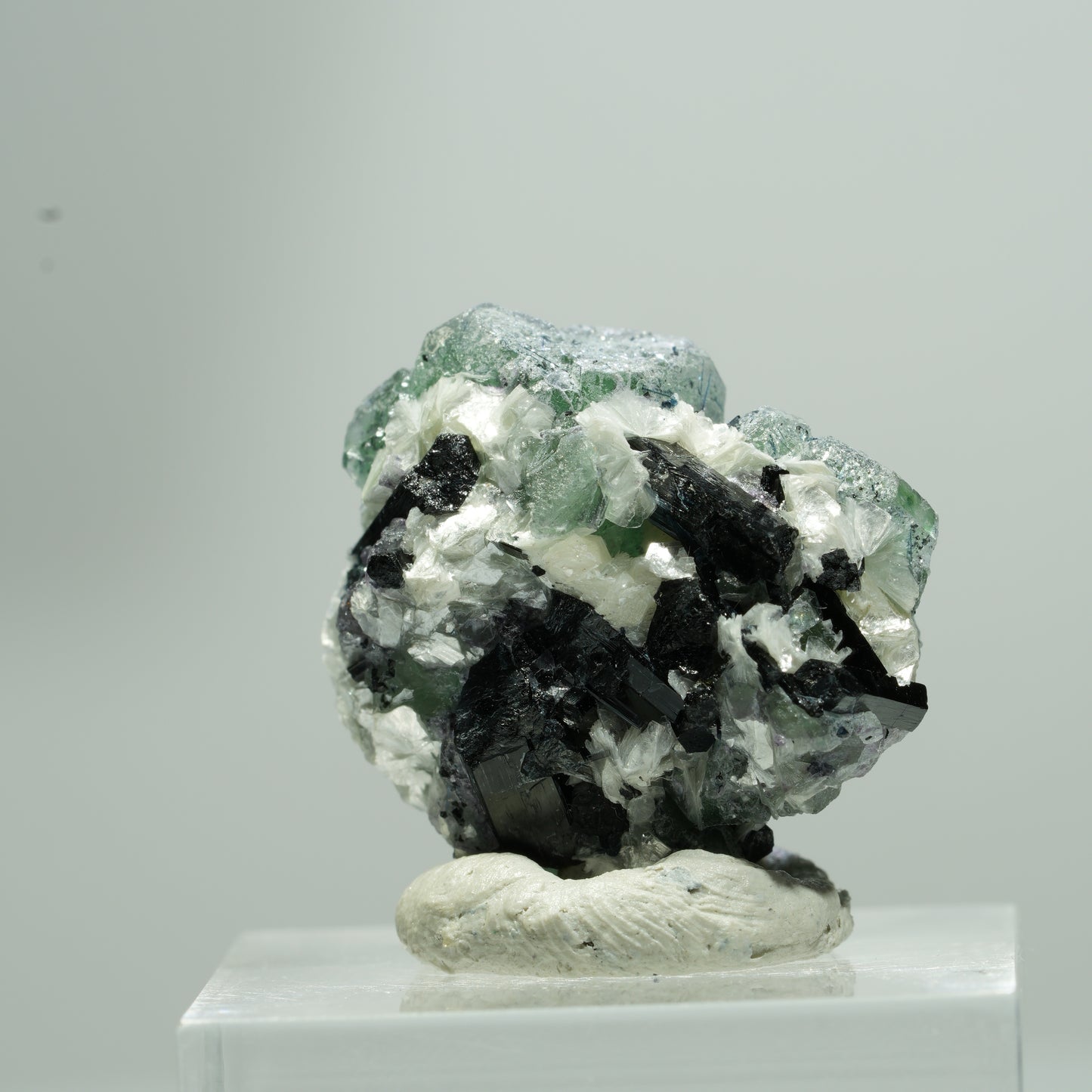 Phantom Fluorit Würfel, Schörl Turmalin, Muskovit Erongo, Namibia 12*12*8mm #13578