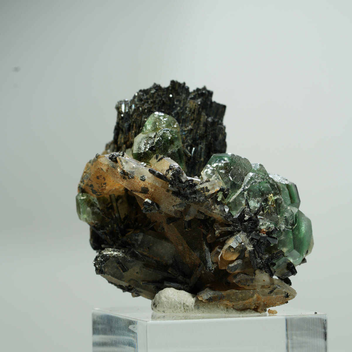 Fluorite fantôme hexagonale, tourmaline schorl, quartz fumé sur matrice Erongo, Namibie 22*18*12mm #13580