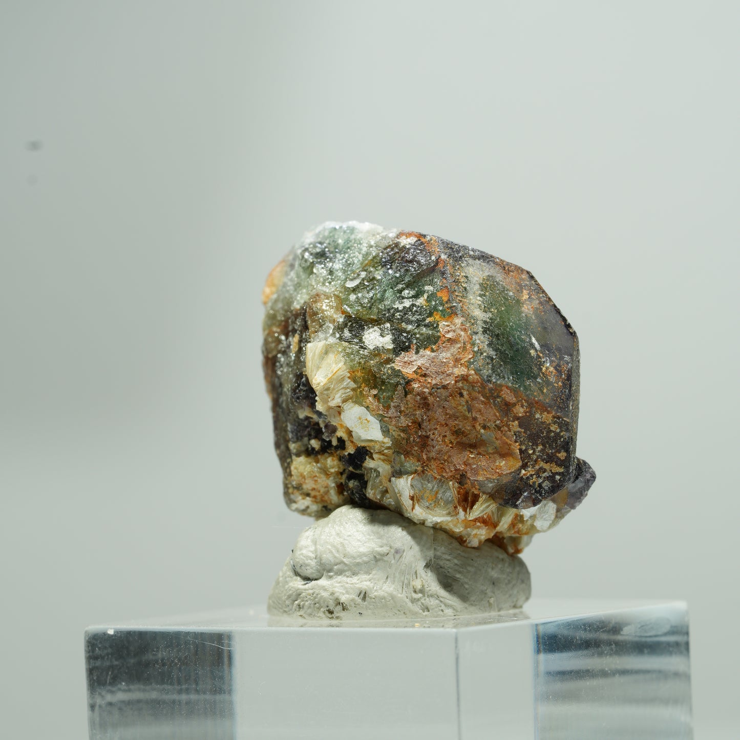 Bunte Phantom Fluorit Würfel, Muskovit Stufe Erongo, Namibia 14*13*8mm #13583