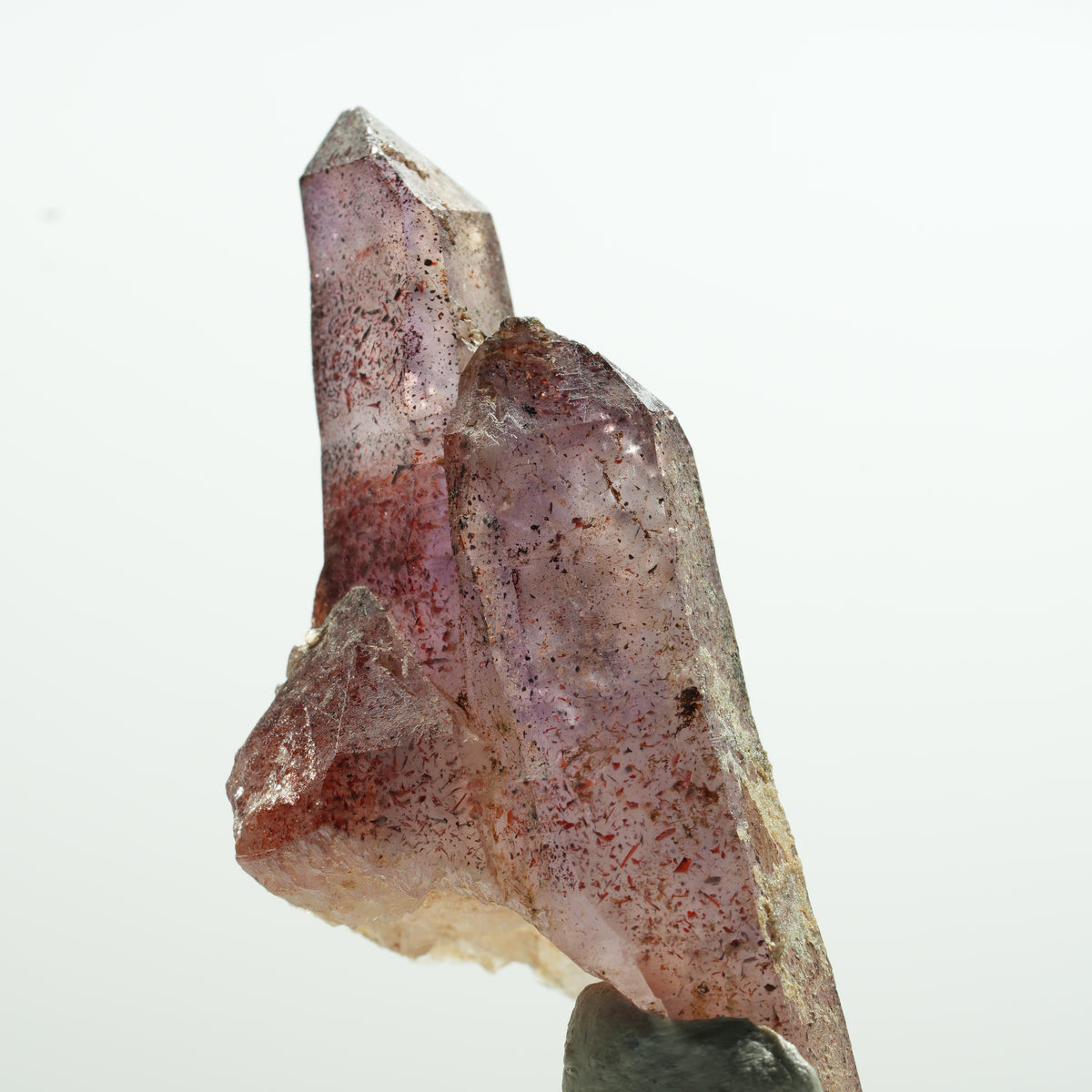 Seltene Phantom Amethyst Zepter mit Eisen Spitzen Brandberg, Namibia 27*13*11mm #13593