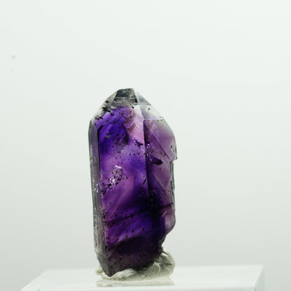 Seltene Harlekin Phantom Amethyst Spitze Goboboseb, Namibia 24*11*7mm #13600