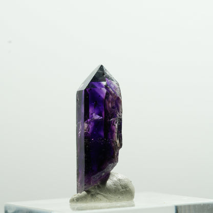 Seltene Harlekin Phantom Amethyst Spitze Goboboseb, Namibia 24*11*7mm #13600