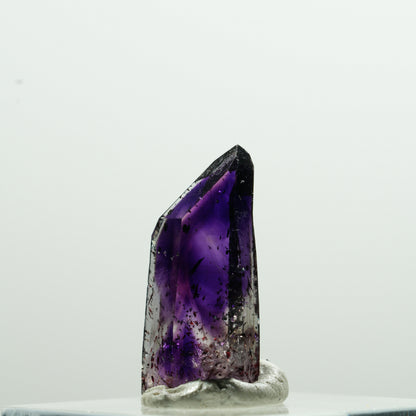 Seltene Harlekin Phantom Amethyst Spitze Goboboseb, Namibia 21*11*8mm #13601