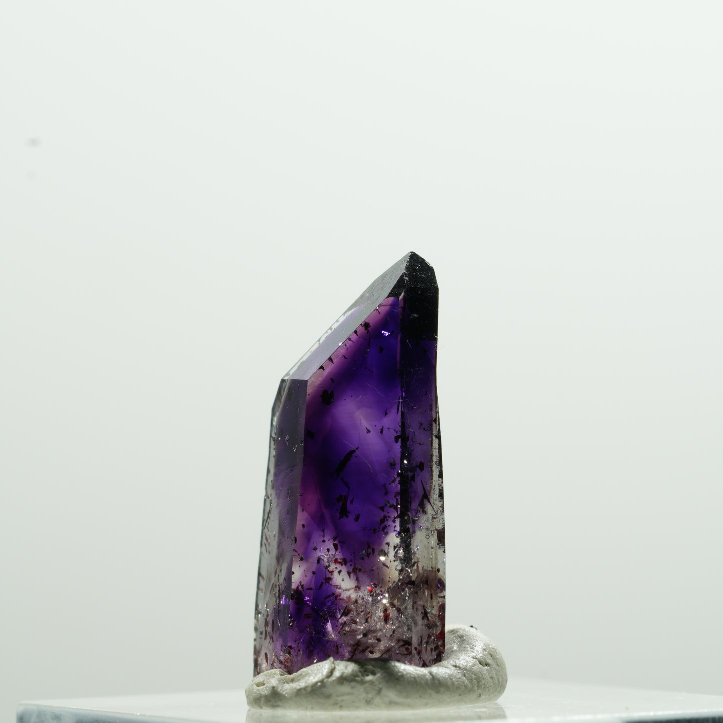 Seltene Harlekin Phantom Amethyst Spitze Goboboseb, Namibia 21*11*8mm #13601