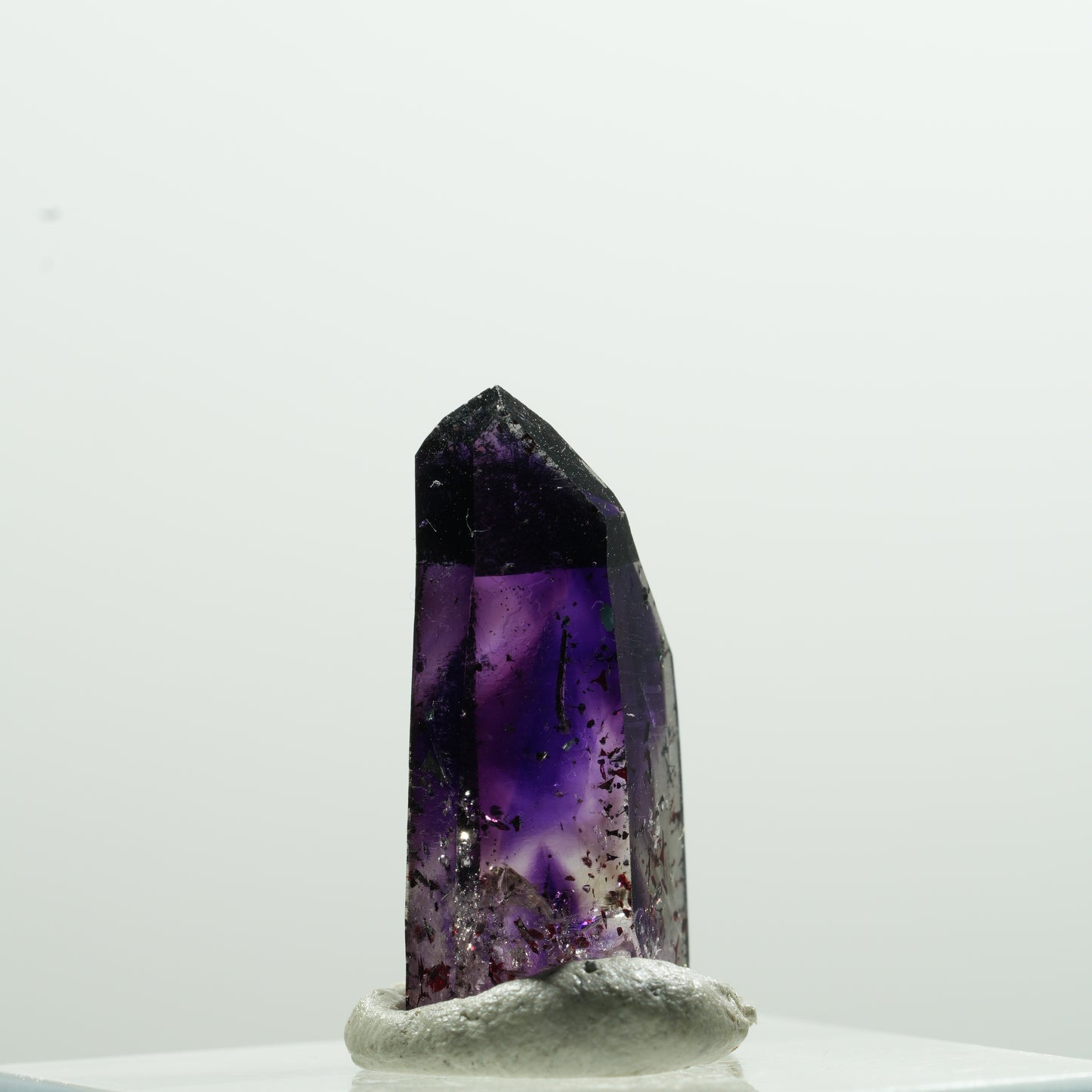 Seltene Harlekin Phantom Amethyst Spitze Goboboseb, Namibia 21*11*8mm #13601