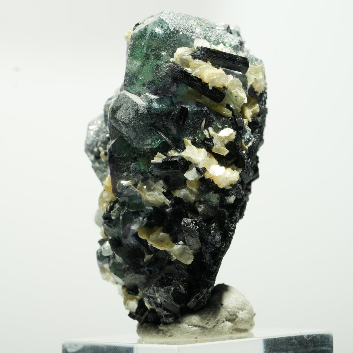 Fluorite fantôme hexagonal, tourmaline schorl, muscovite Erongo, Namibie 48*29*28mm #13640