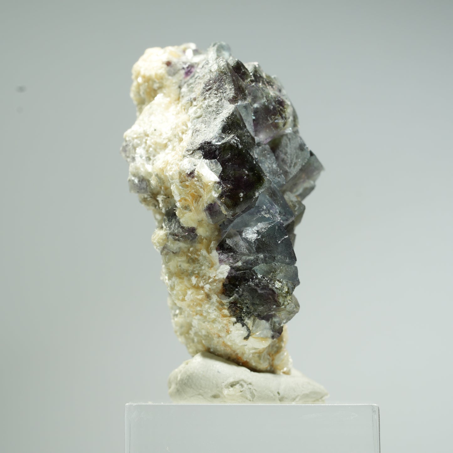 Bunte Phantom Fluorit Würfel, Muskovit Stufe Erongo, Namibia 45*28*25mm #13677