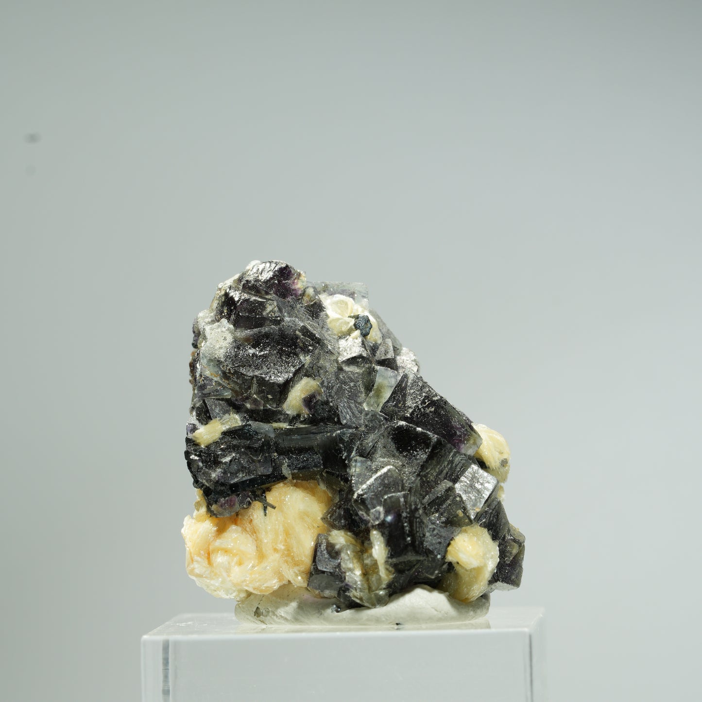 Bunte Phantom Fluorit Würfel, Schörl Turmalin, Muskovit Erongo, Namibia 28*26*20mm #13678