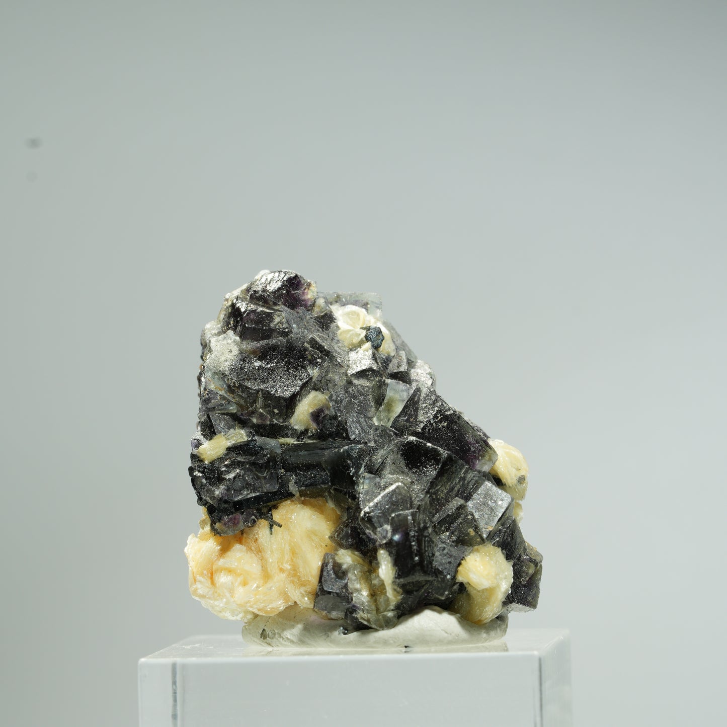 Bunte Phantom Fluorit Würfel, Schörl Turmalin, Muskovit Erongo, Namibia 28*26*20mm #13678