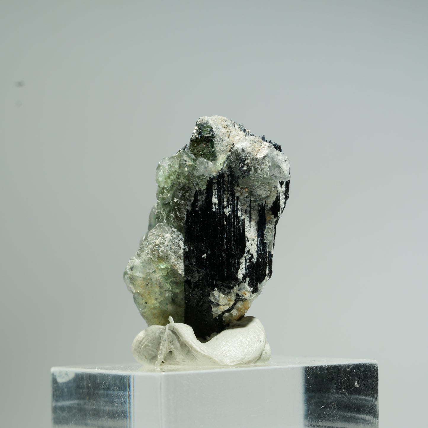 Phantom Fluorit Würfel, Schörl Turmalin, Muskovit Stufe Erongo, Namibia 32*19*16mm #13686