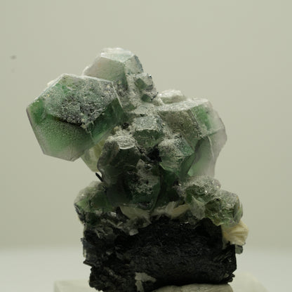 Phantom Fluorit hexagonal, Schörl Turmalin, Muskovit Erongo, Namibia 37*27*14mm #13700