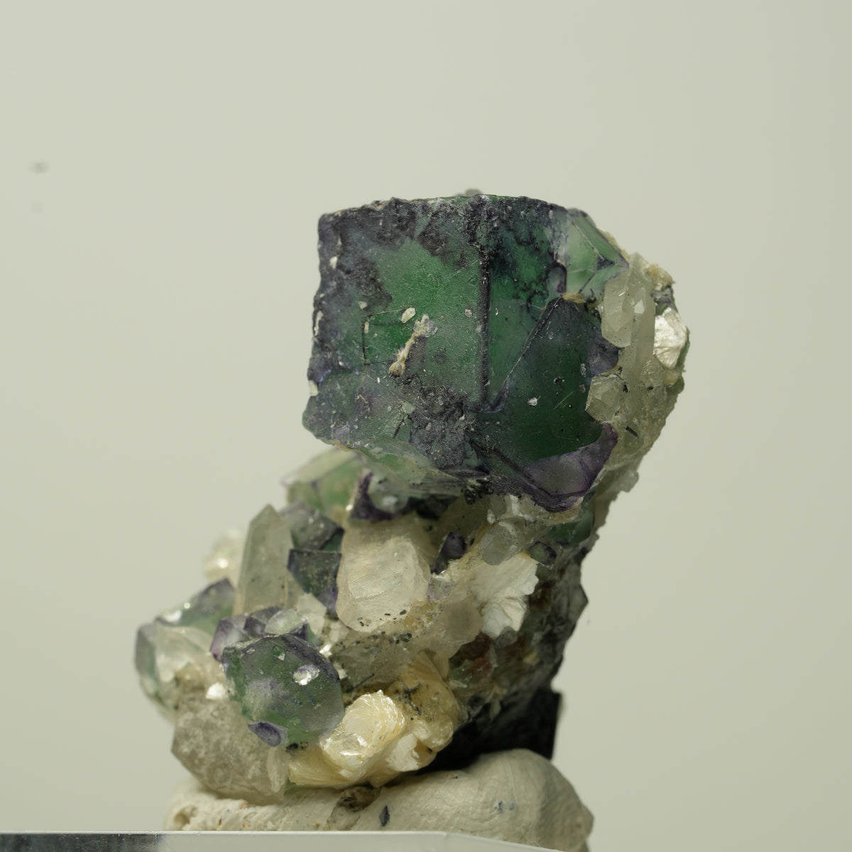 Phantom Fluorit, Schörl Turmalin, Muskovit, Rauchquarz Stufe Erongo, Namibia 35*25*22mm #13714