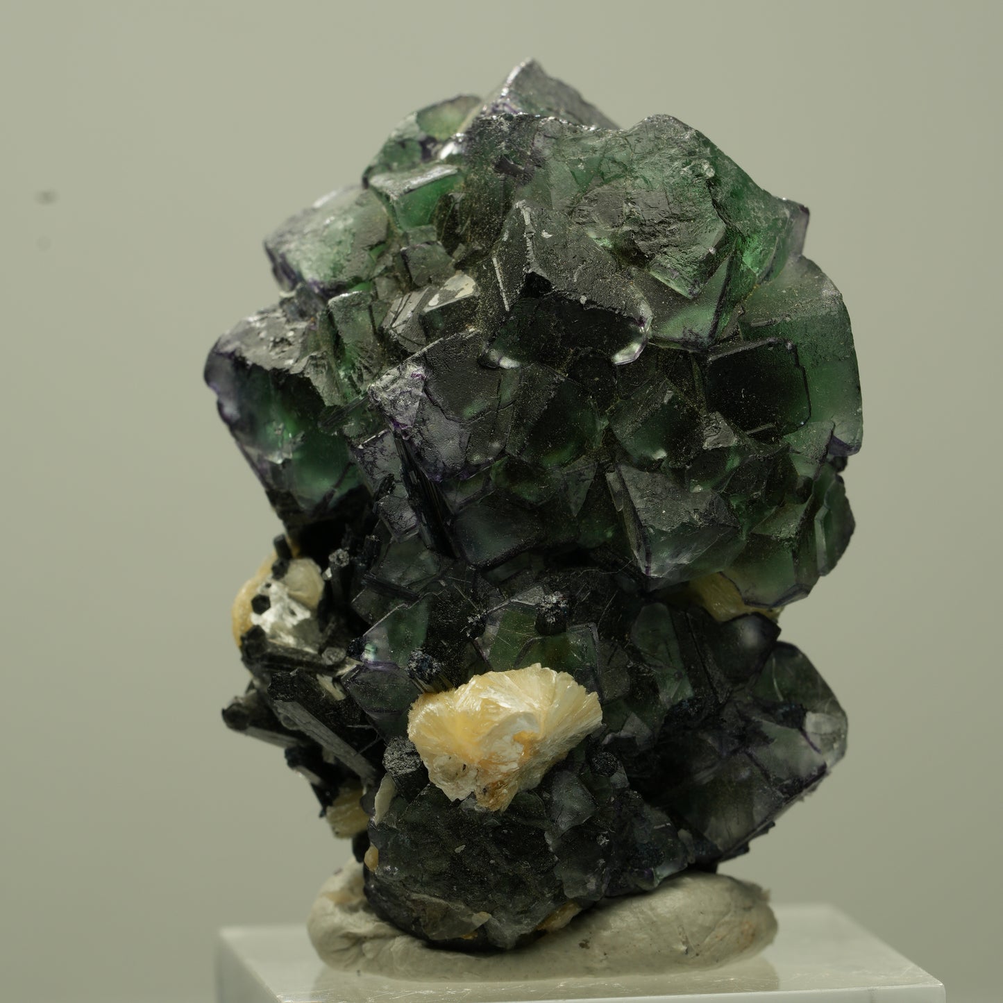Phantom Fluorit, Schörl Turmalin, Hyalit Opal, Muskovit Erongo, Namibia 40*30*24mm #13718