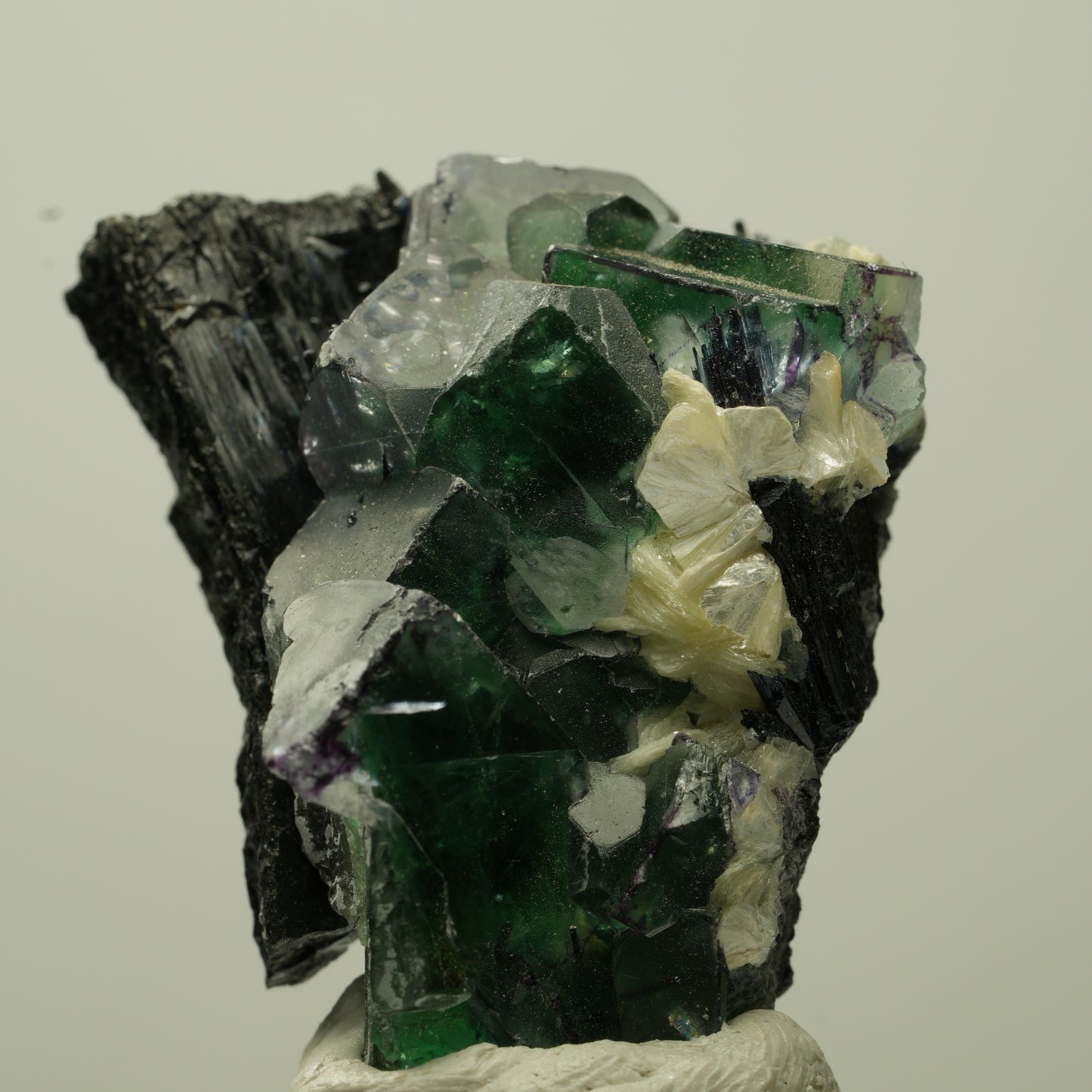 Phantom Fluorit Würfel, Schörl Turmalin, Muskovit Erongo, Namibia 35*32*28mm #13719