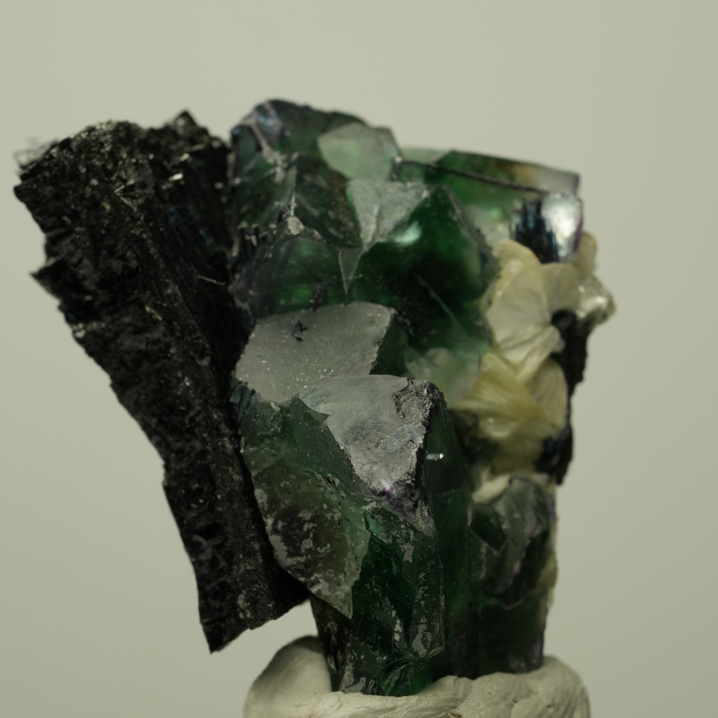 Phantom Fluorit Würfel, Schörl Turmalin, Muskovit Erongo, Namibia 35*32*28mm #13719