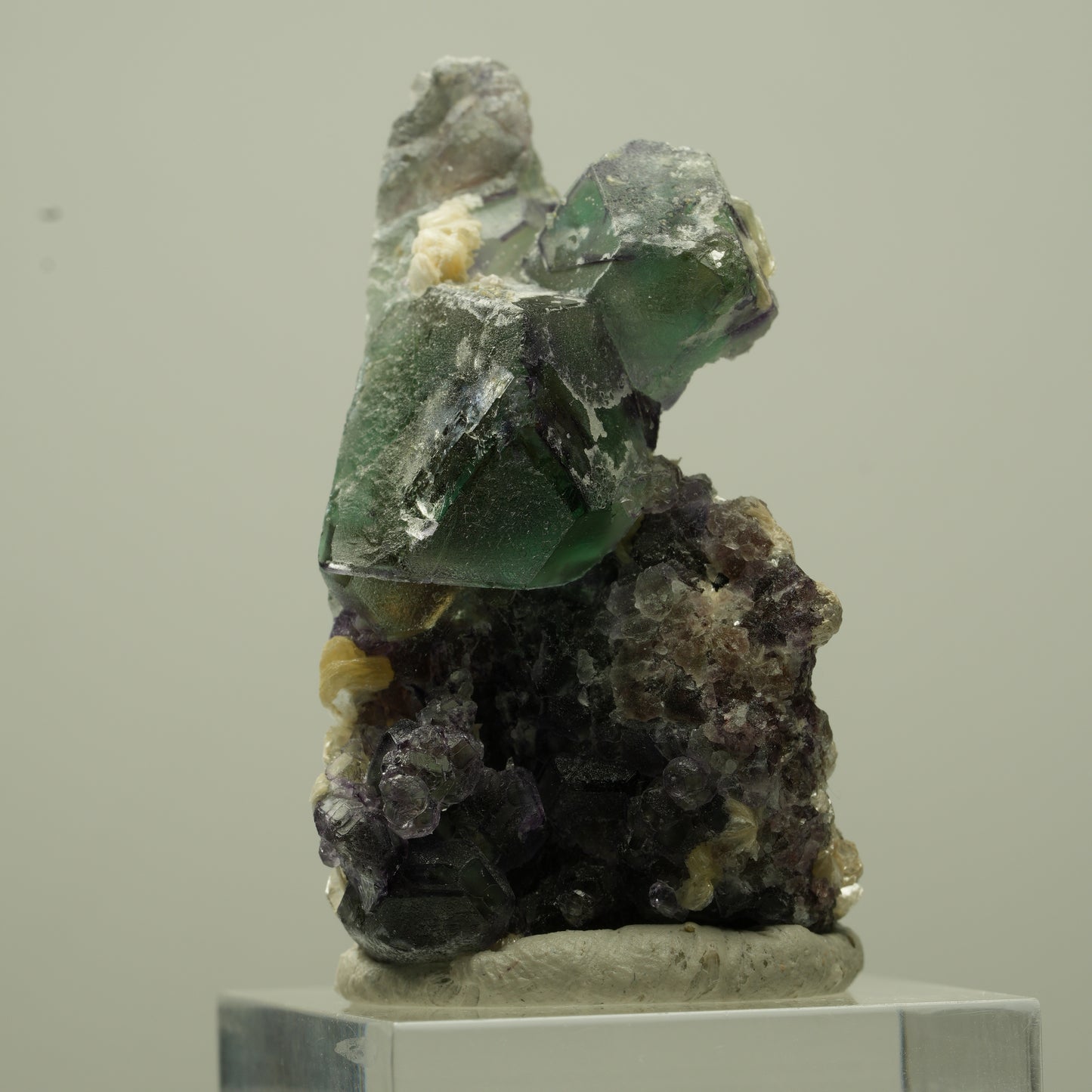 Phantom Fluorit hexagonal, Hyalit Opal, Muskovit Erongo, Namibia 41*23*21mm #13724