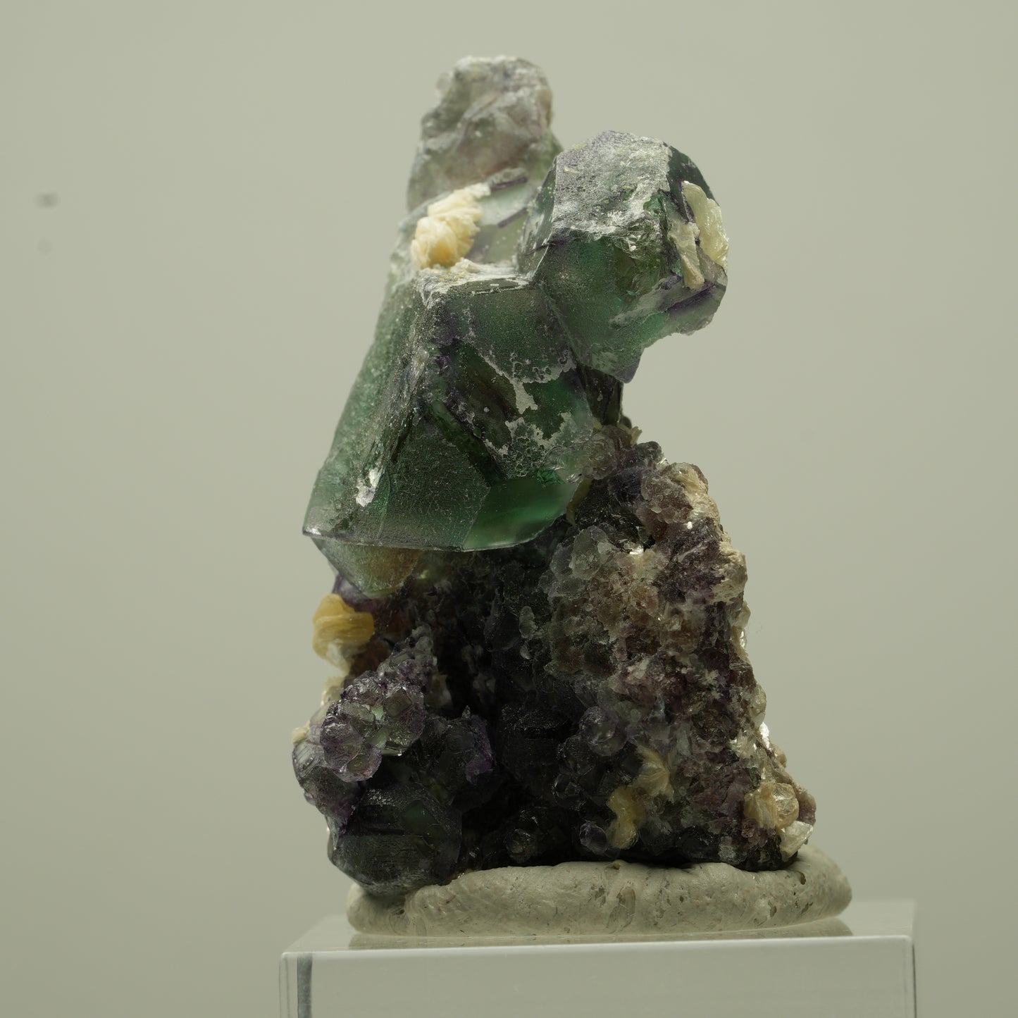 Phantom Fluorit hexagonal, Hyalit Opal, Muskovit Erongo, Namibia 41*23*21mm #13724