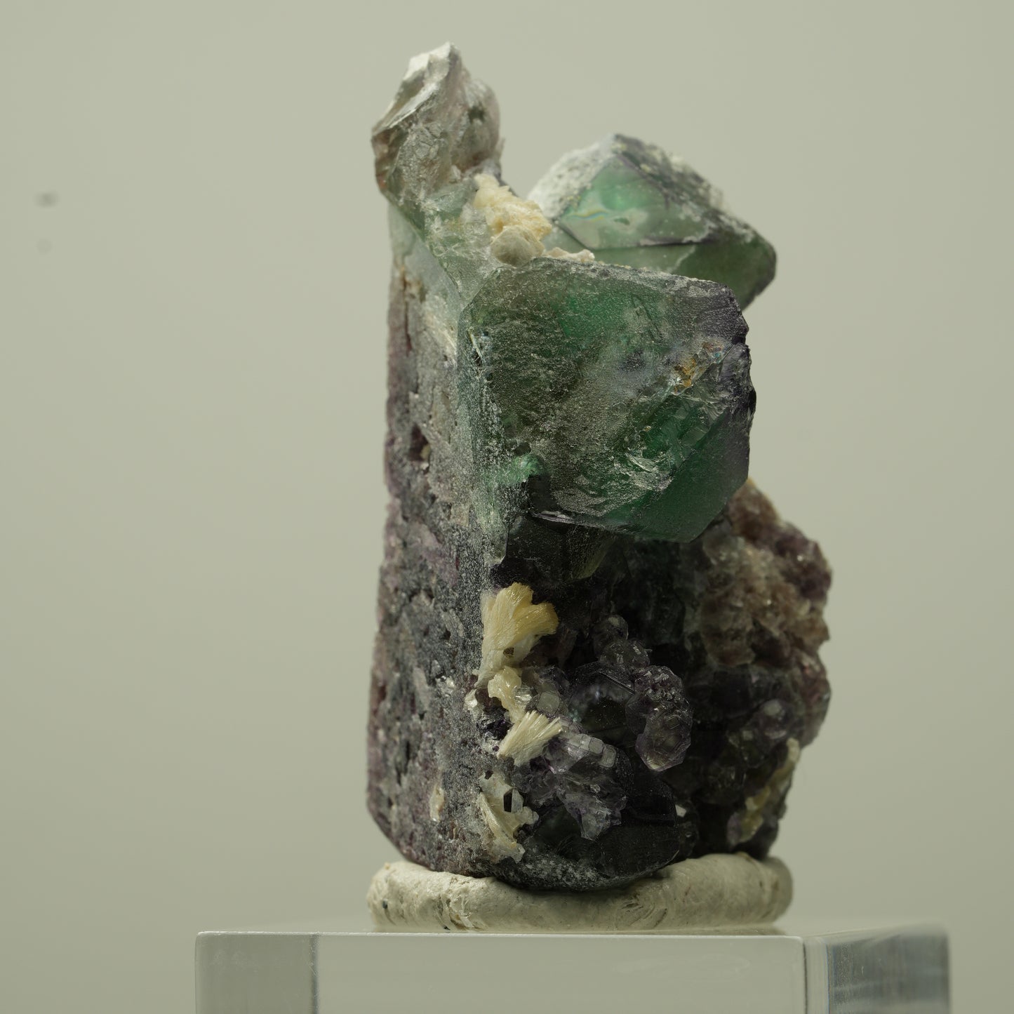 Phantom Fluorit hexagonal, Hyalit Opal, Muskovit Erongo, Namibia 41*23*21mm #13724