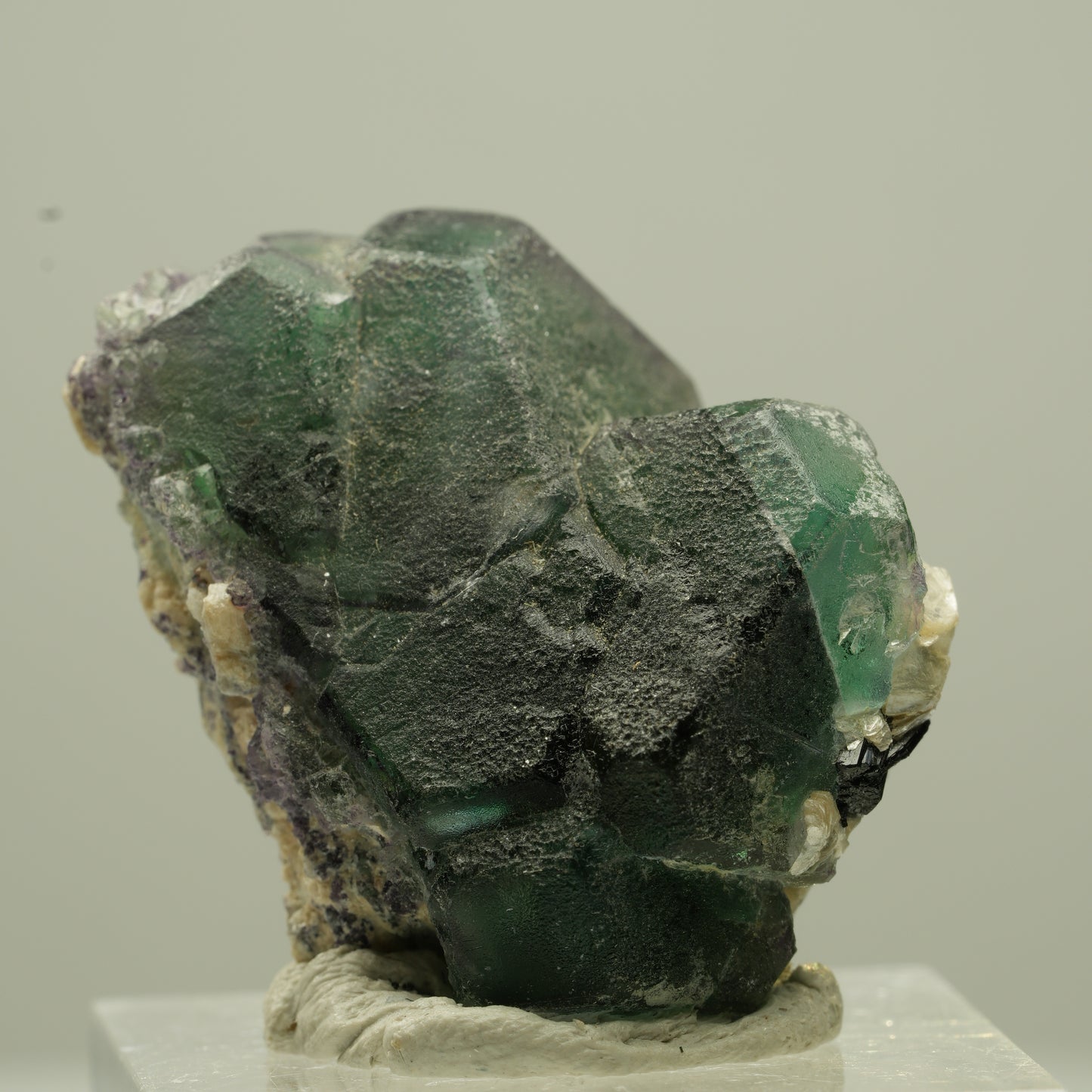 Phantom Fluorit hexagonal, Schörl Turmalin, Muskovit Erongo, Namibia 32*23*23mm #13731