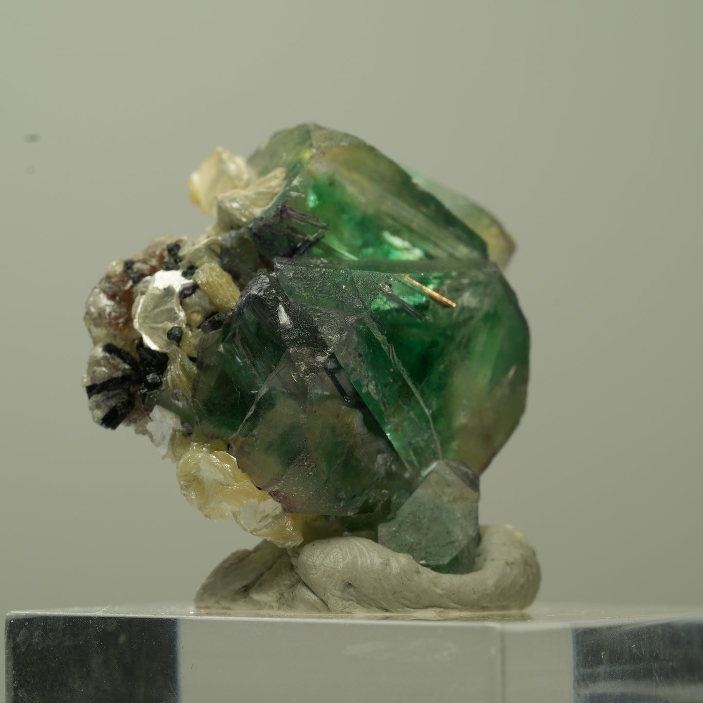 Phantom Fluorit Würfel, Schörl Turmalin, Muskovit Erongo, Namibia 29*27*16mm #13737