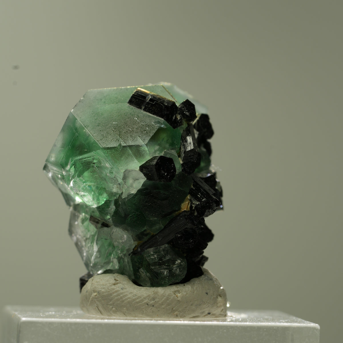Phantom Fluorit hexagonal, Schörl Turmalin Stufe Erongo, Namibia 23*22*18mm #13740