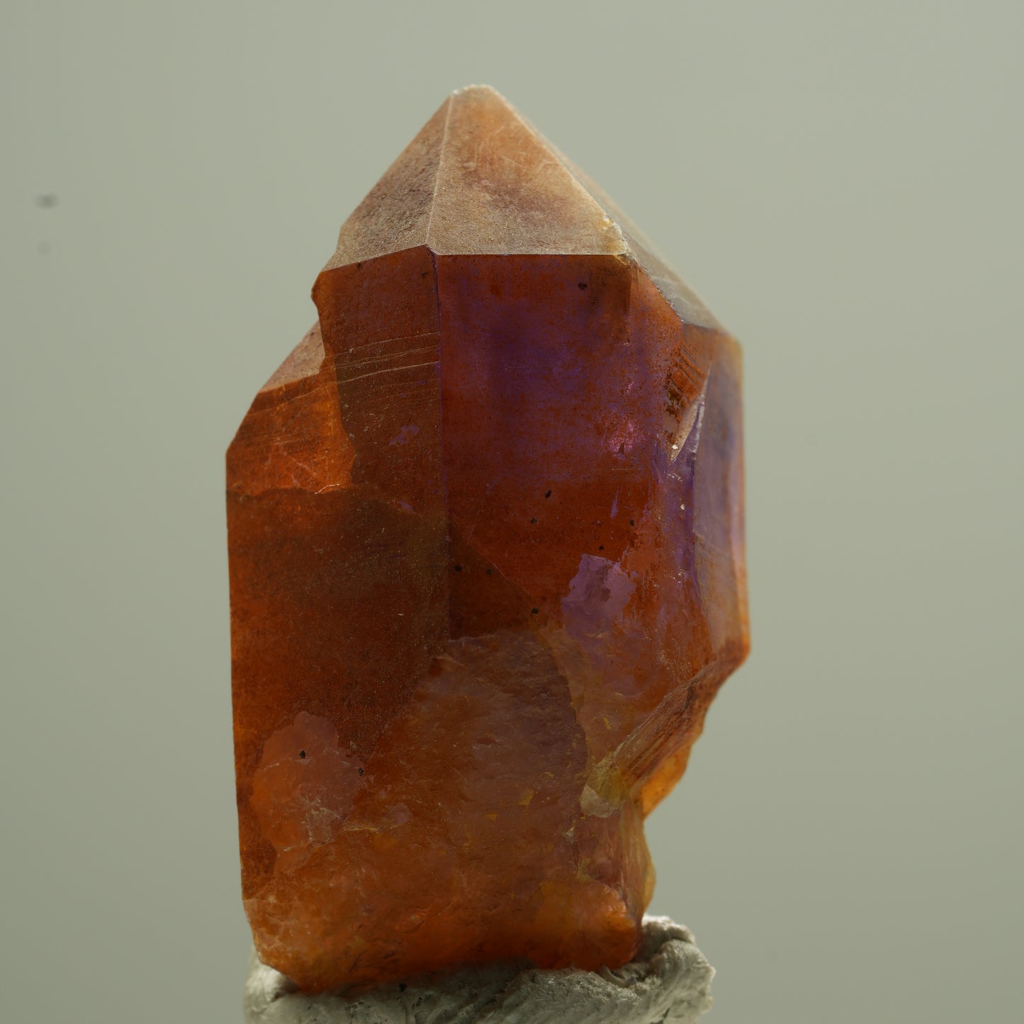 Seltene Phantom Amethyst mit Eisen Spitze Goboboseb, Namibia 35*19*15mm #13748