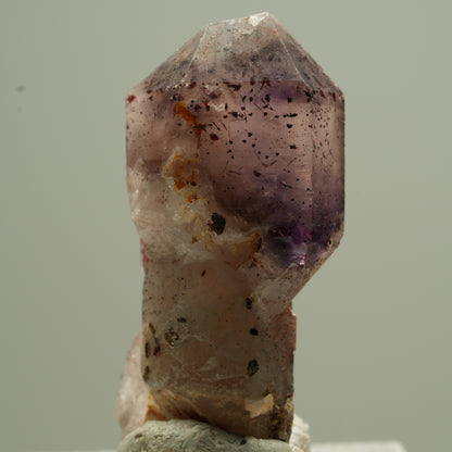 Seltene Phantom Amethyst Zepter mit Eisen Spitze Goboboseb, Namibia 35*17*13mm #13753