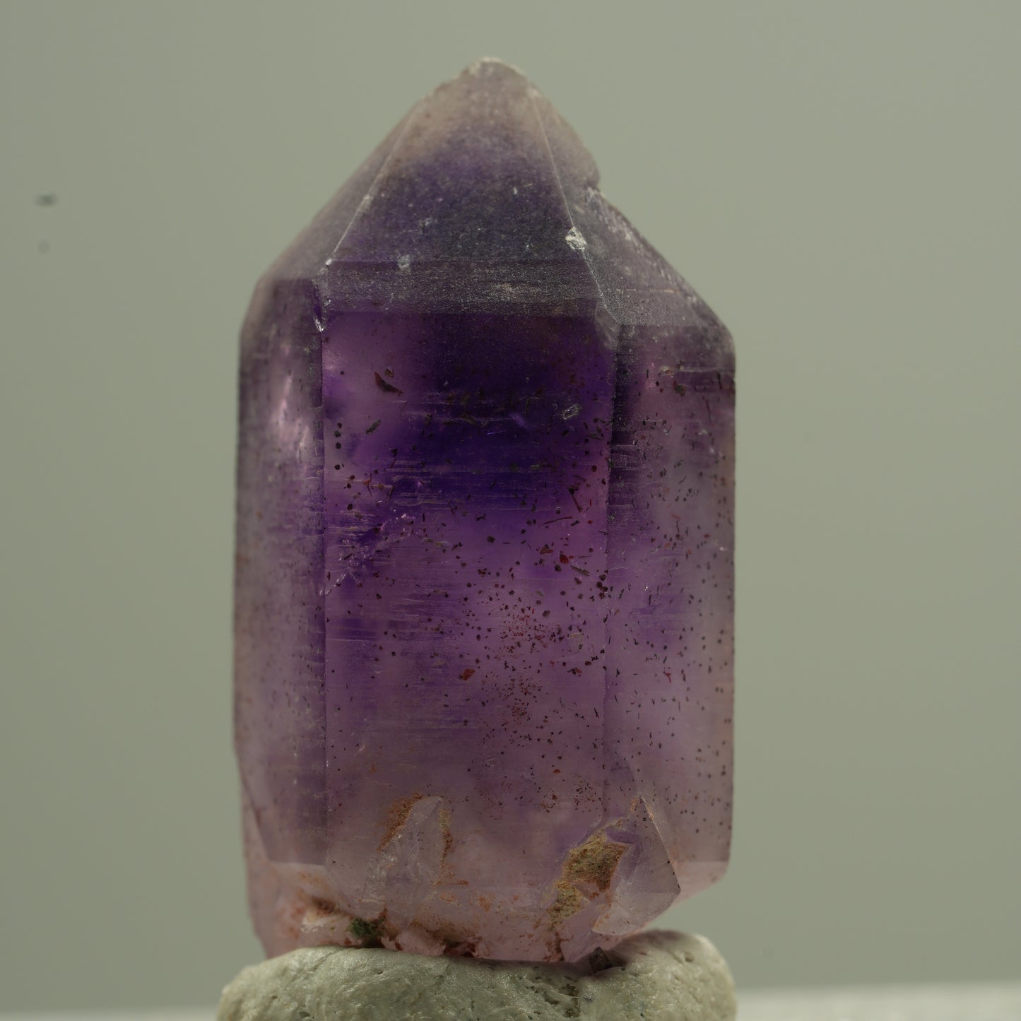 Seltene Phantom Amethyst Spitze Goboboseb, Namibia 25*12*9mm #13758