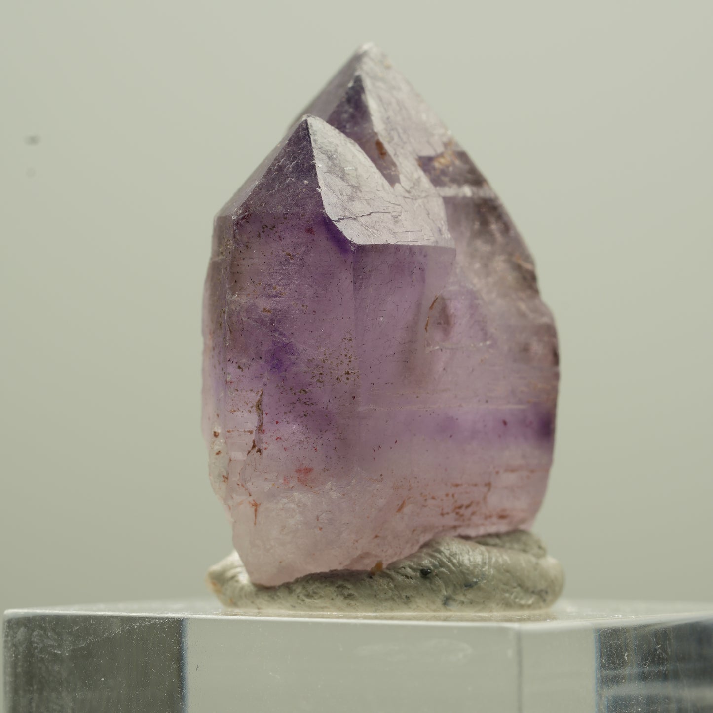 Seltene Phantom Amethyst Zepter mit Eisen Spitze Brandberg, Namibia 28*23*15mm #13773