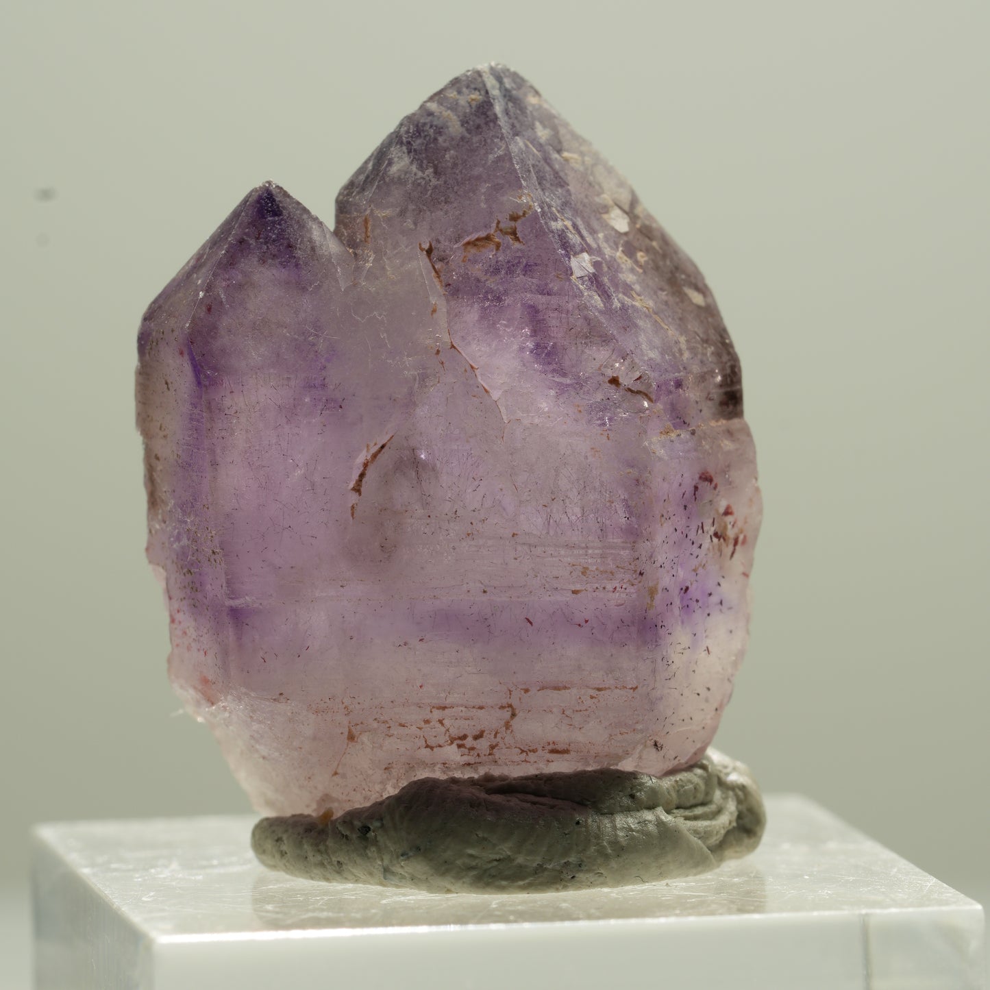 Seltene Phantom Amethyst Zepter mit Eisen Spitze Brandberg, Namibia 28*23*15mm #13773