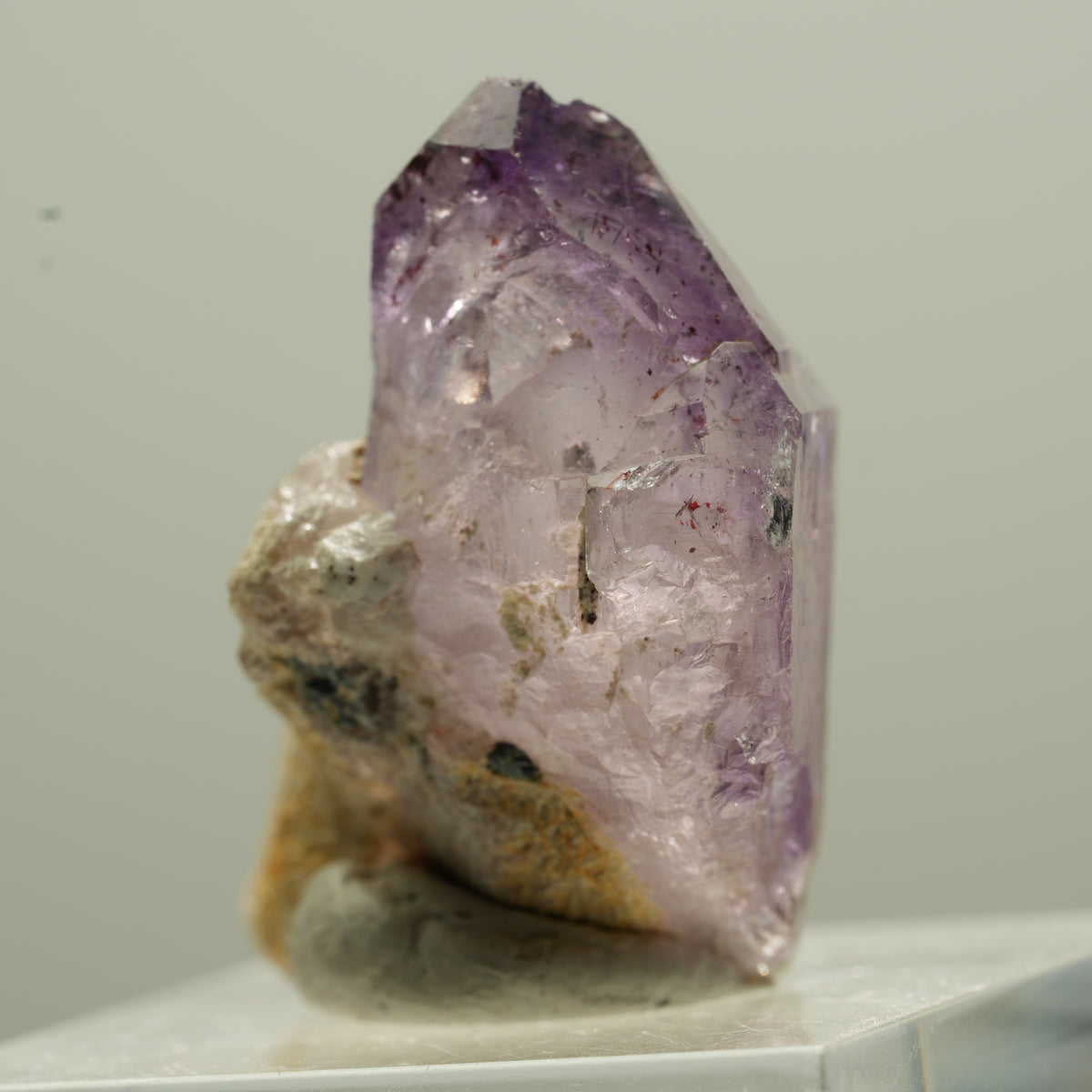 Sceptre d'améthyste fantôme rare avec pointe de fer Brandberg, Namibie 30*20*17mm #13776