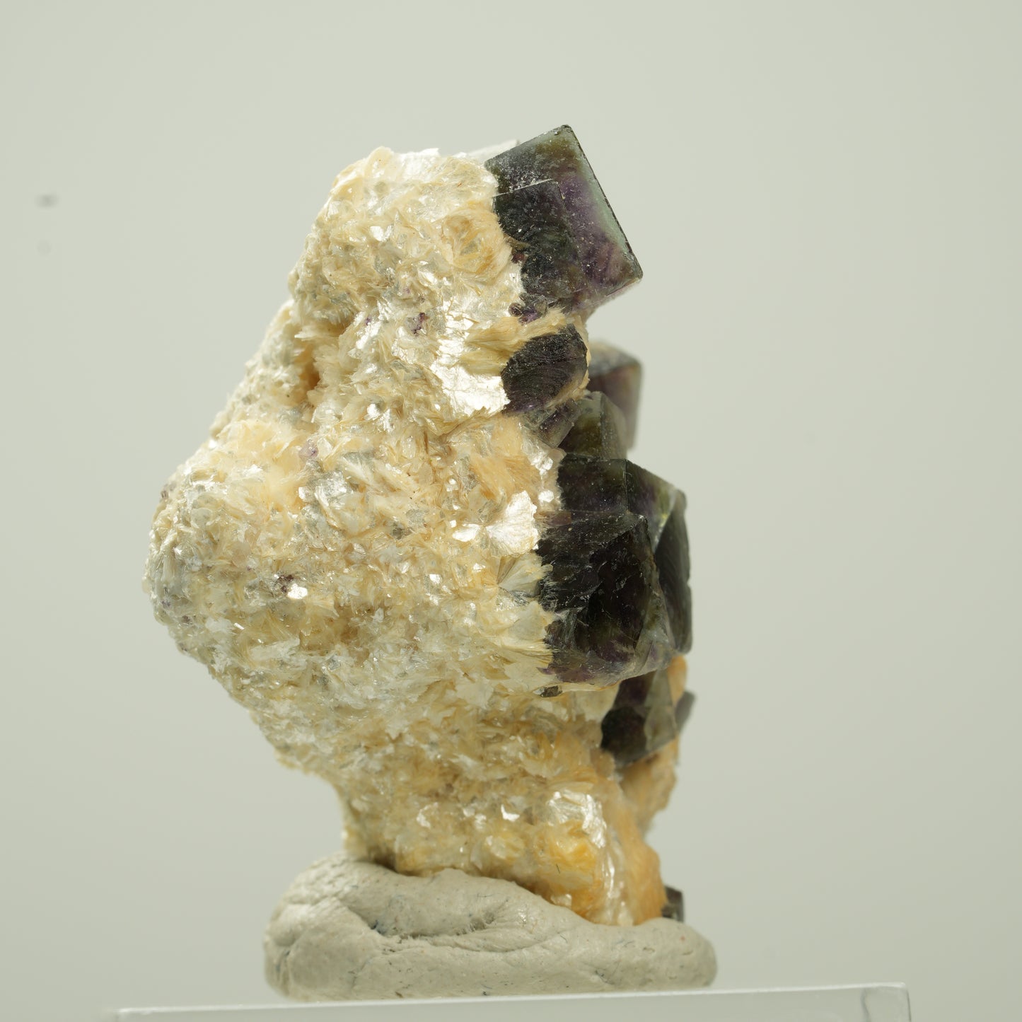 Bunte Phantom Fluorit Würfel, Muskovit Stufe Erongo, Namibia 33*24*20mm #13790