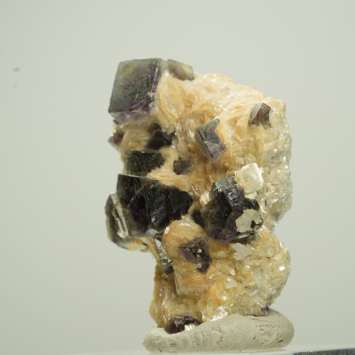 Bunte Phantom Fluorit Würfel, Muskovit Stufe Erongo, Namibia 33*24*20mm #13790