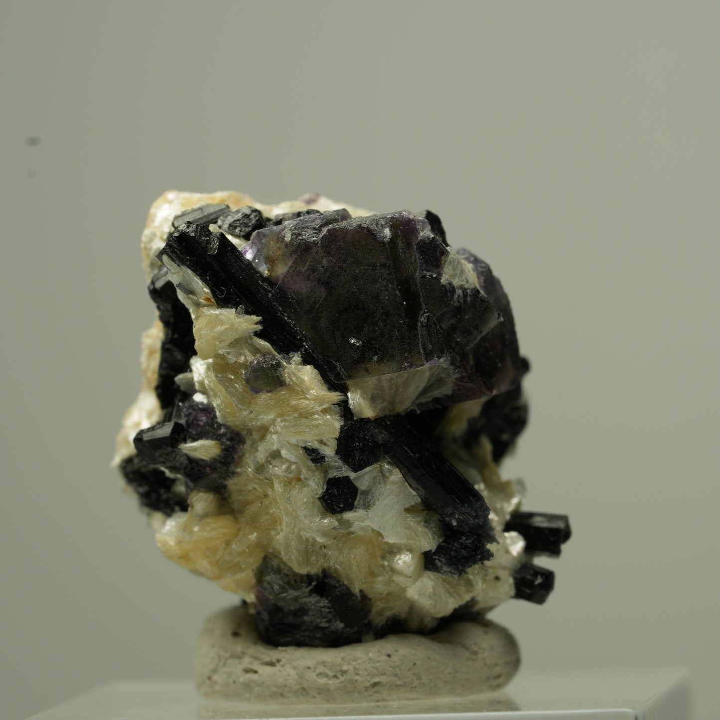 Bunte Phantom Fluorit Würfel, Schörl Turmalin, Muskovit Erongo, Namibia 25*22*23mm #13797
