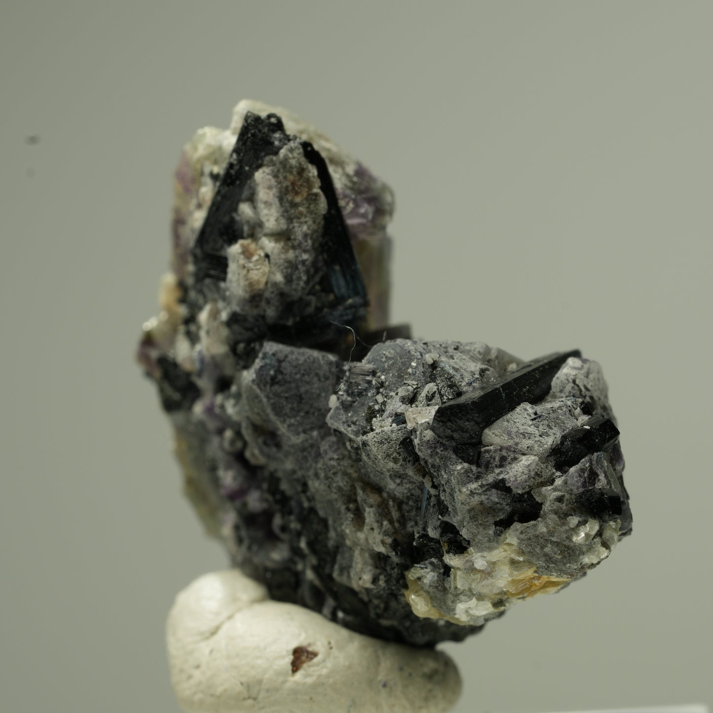 Bunte Phantom Fluorit Würfel, Schörl Turmalin, Muskovit Erongo, Namibia 32*25*14mm #13800