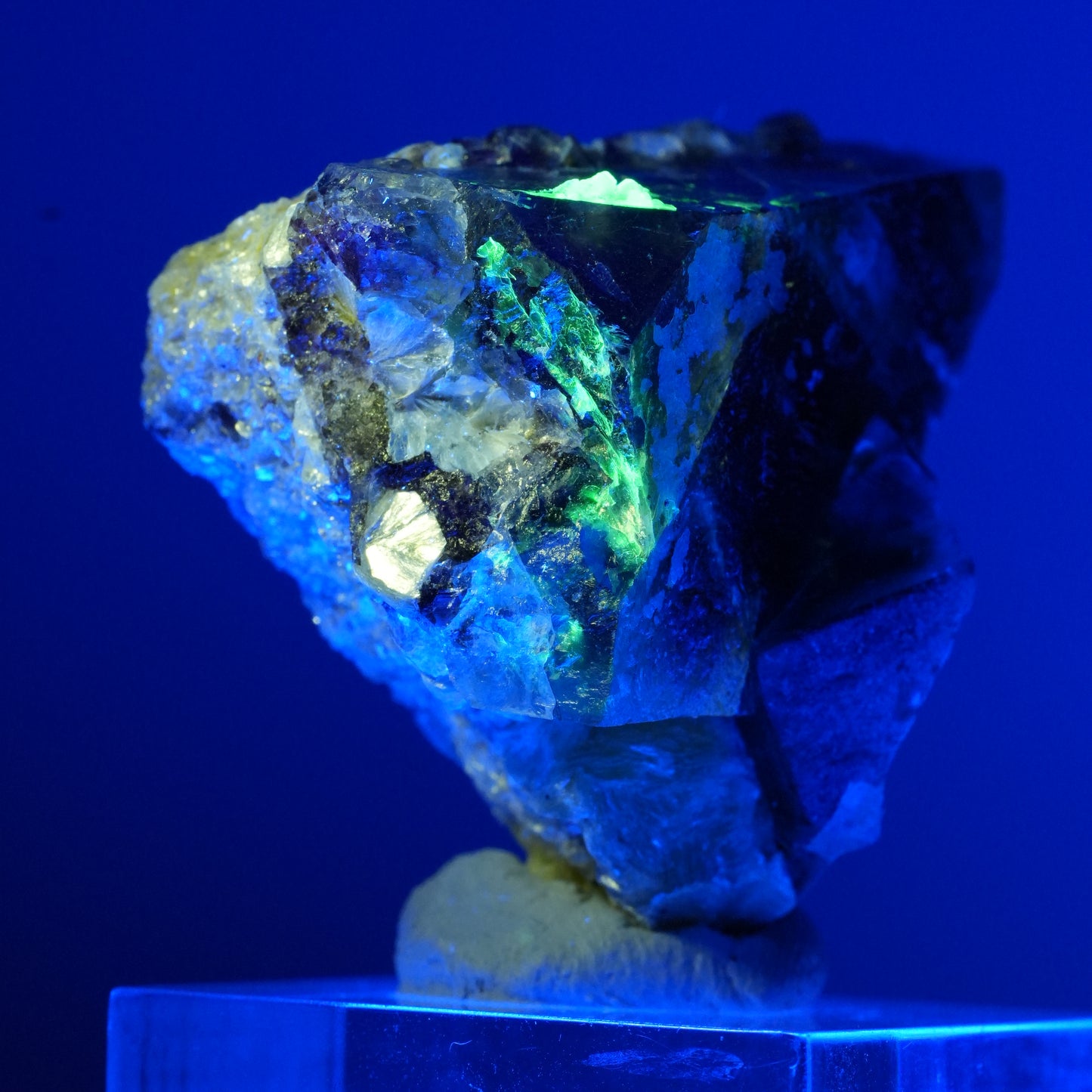 Bunte Phantom Fluorit, Schörl Turmalin, Hyalit Opal, Muskovit Erongo, Namibia 33*32*27mm #13811