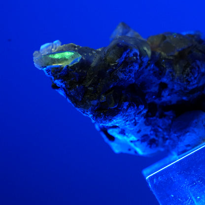 Bunte Phantom Fluorit, Schörl, Hyalit, Rauchquarz, Muskovit Erongo, Namibia 42*26*24mm #13812