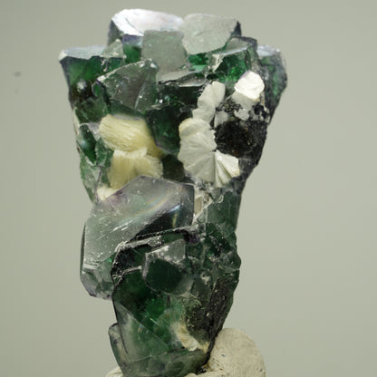 Klare Phantom Fluorit Würfel, Muskovit Stufe Erongo, Namibia 50*28*21mm #13820